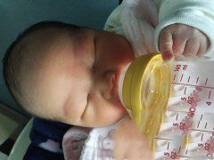 恭喜黄先生喜得一子