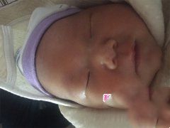 新生儿降临为万女士重新带来笑容